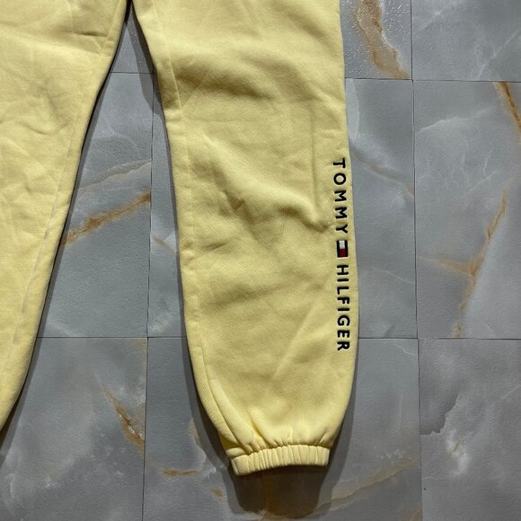 Yellow Women's Tommy Hilfiger Joggers Sz XXS - Picture 4 of 4